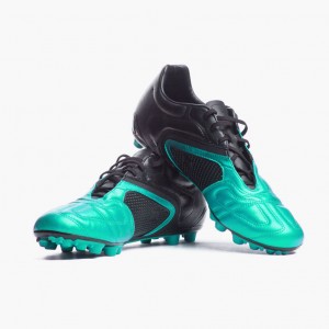 photodune-1603965-footbal-boots-soccer-boots-green